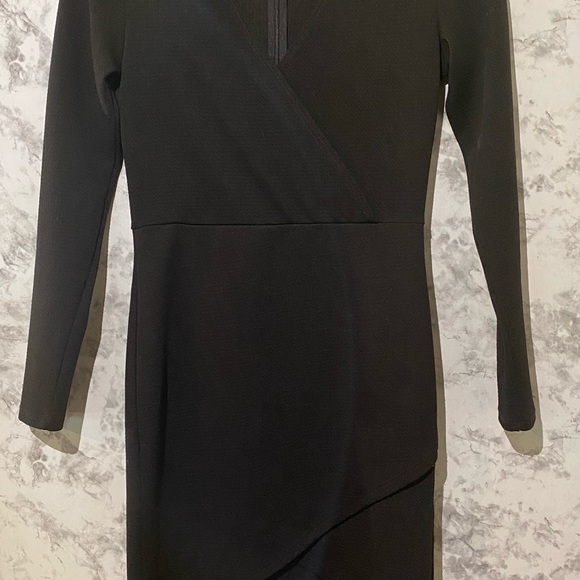 🛒Markdown🛒  Medium Jasmine Long Sleeve Choker V Neck Spandex Black Dress. - Picture 8 of 10